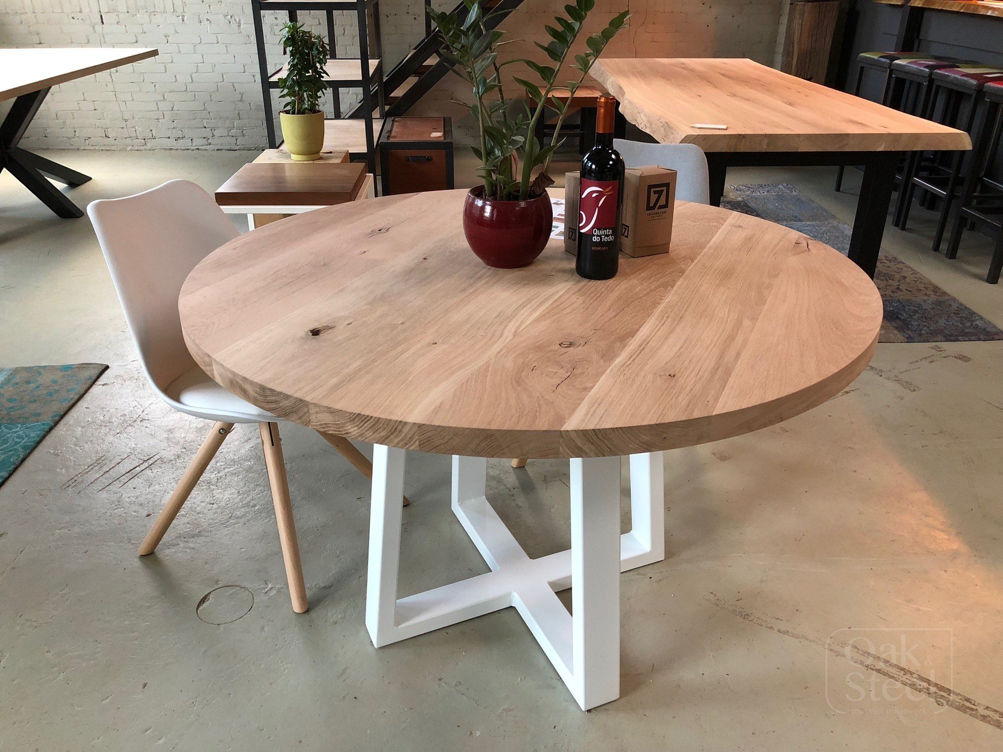 Vergelijking Bukken aardappel Ronde tafel - Oak & Steel