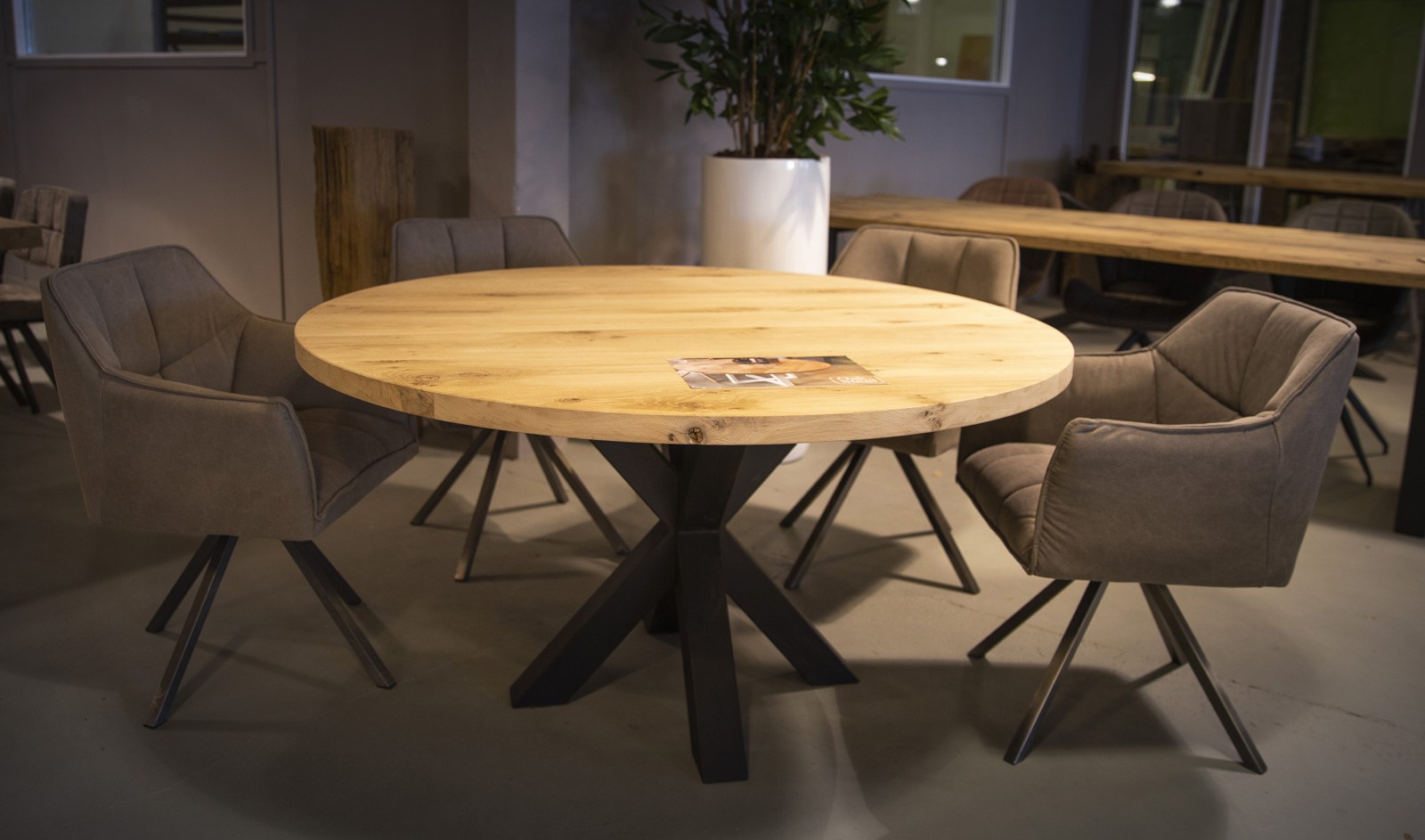 schuld doolhof binnenkomst Ronde tafel - Oak & Steel